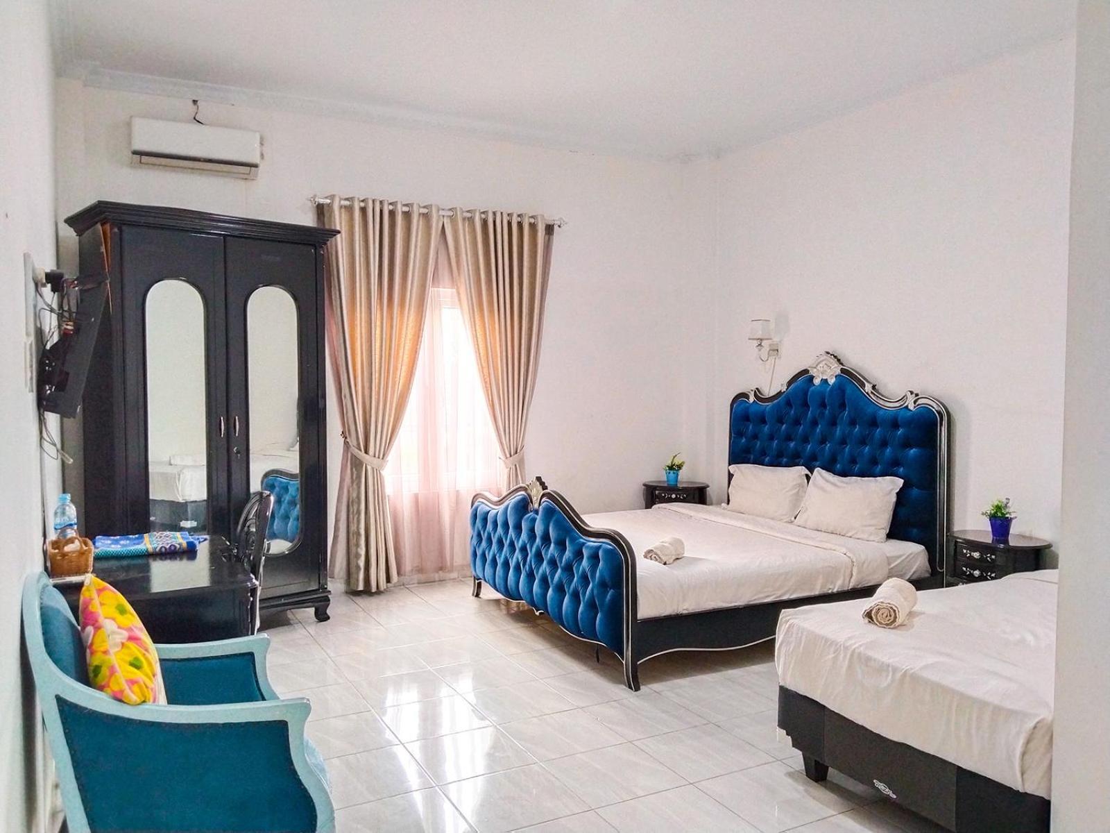 Grand Shaqilla Syariah Hotel Deli Tua Exterior photo