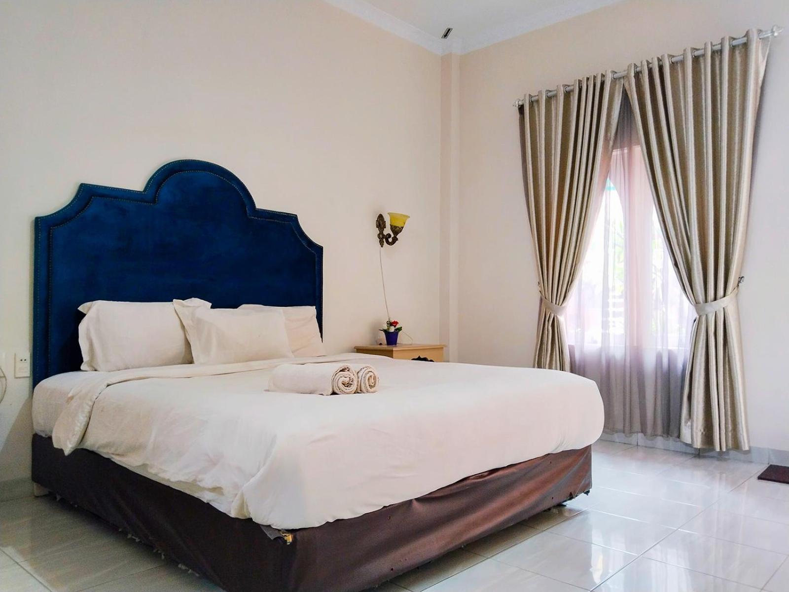 Grand Shaqilla Syariah Hotel Deli Tua Exterior photo