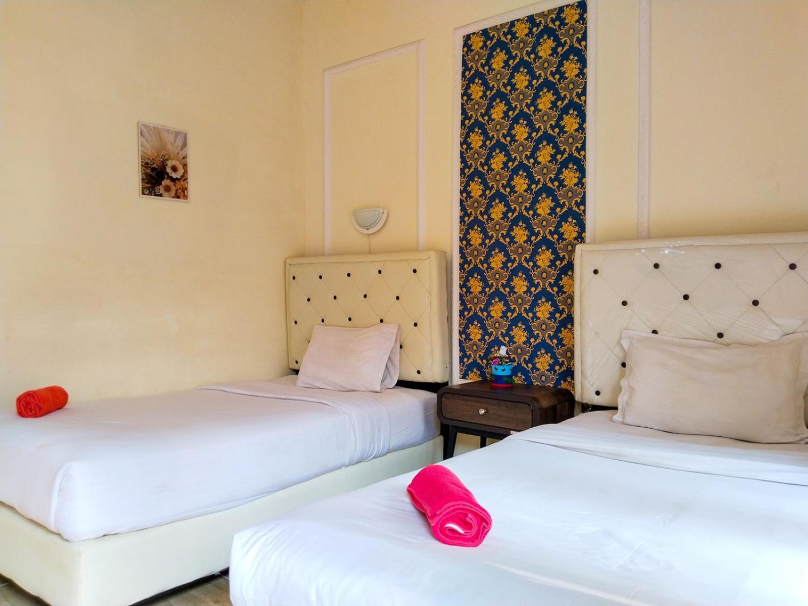 Grand Shaqilla Syariah Hotel Deli Tua Exterior photo