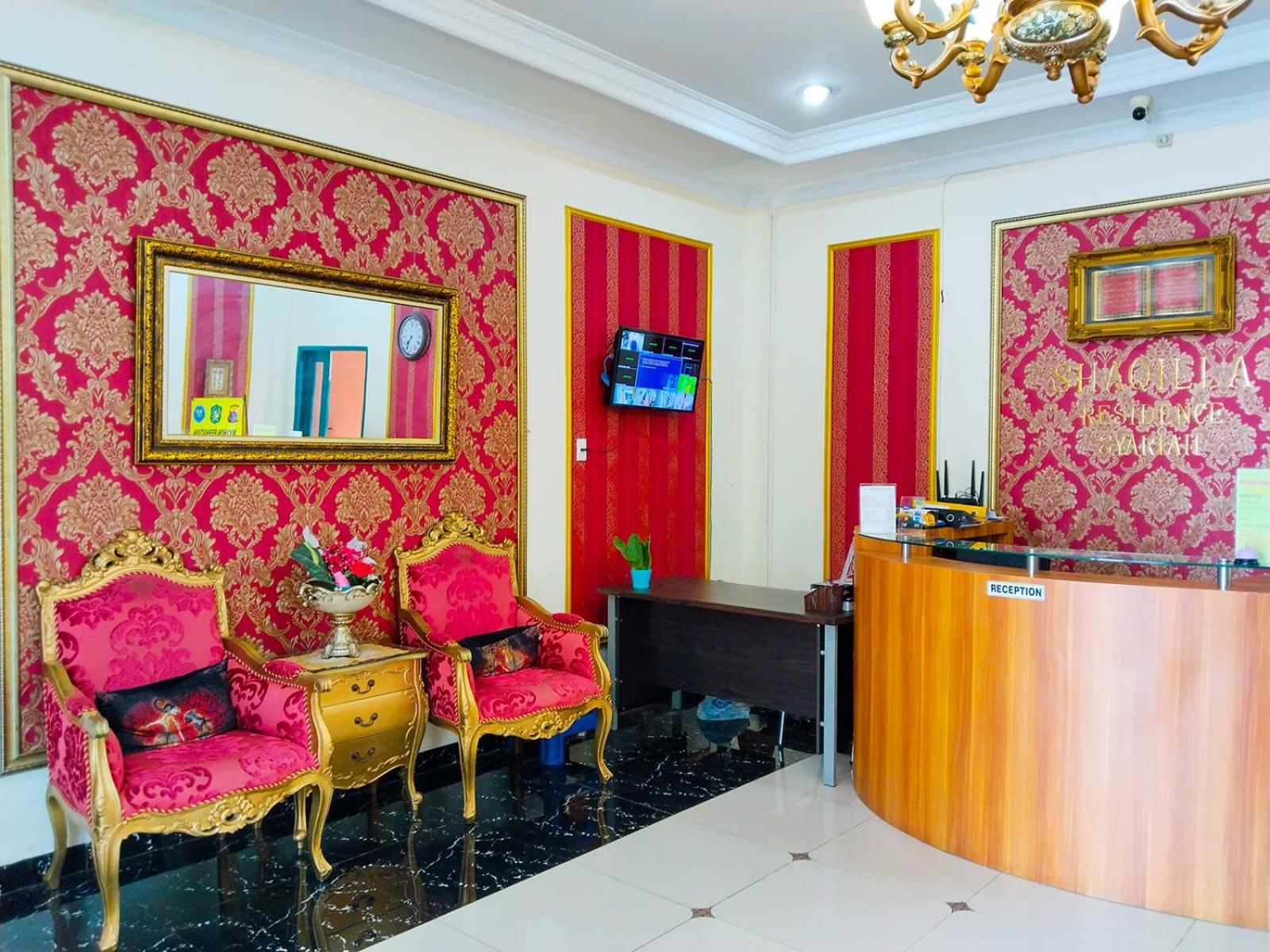 Grand Shaqilla Syariah Hotel Deli Tua Exterior photo