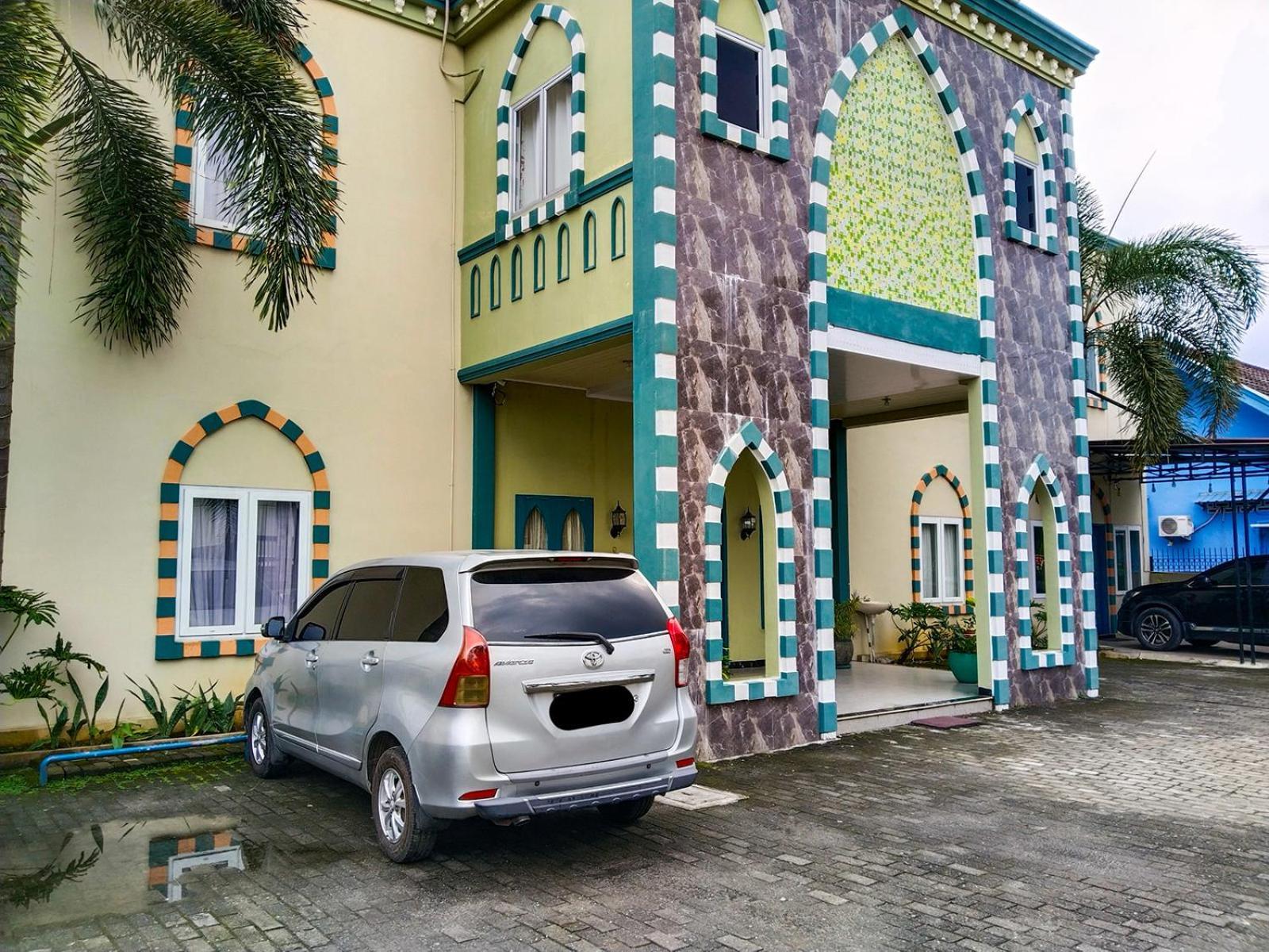 Grand Shaqilla Syariah Hotel Deli Tua Exterior photo